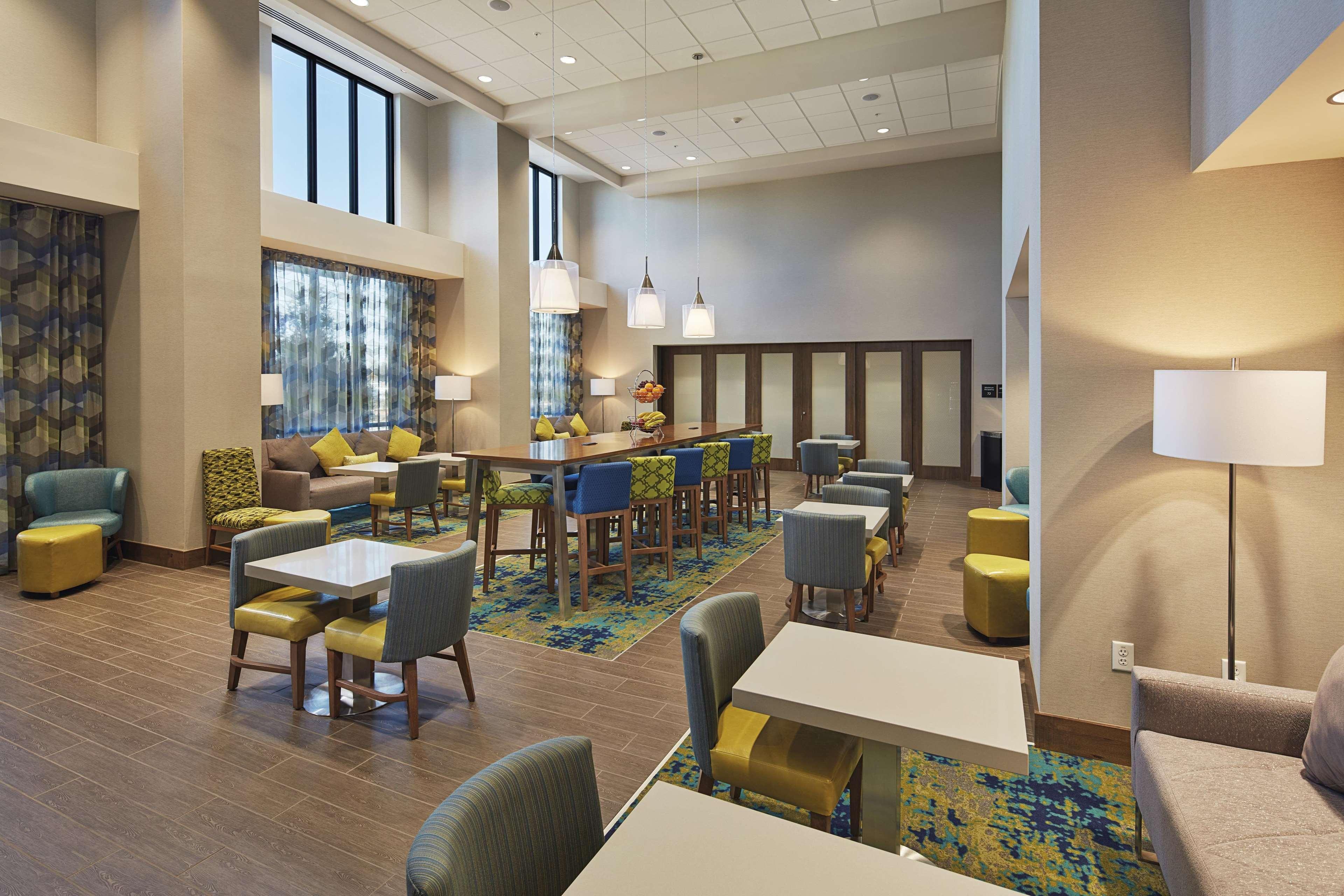 Hampton Inn & Suites Sacramento At Csus Eksteriør billede