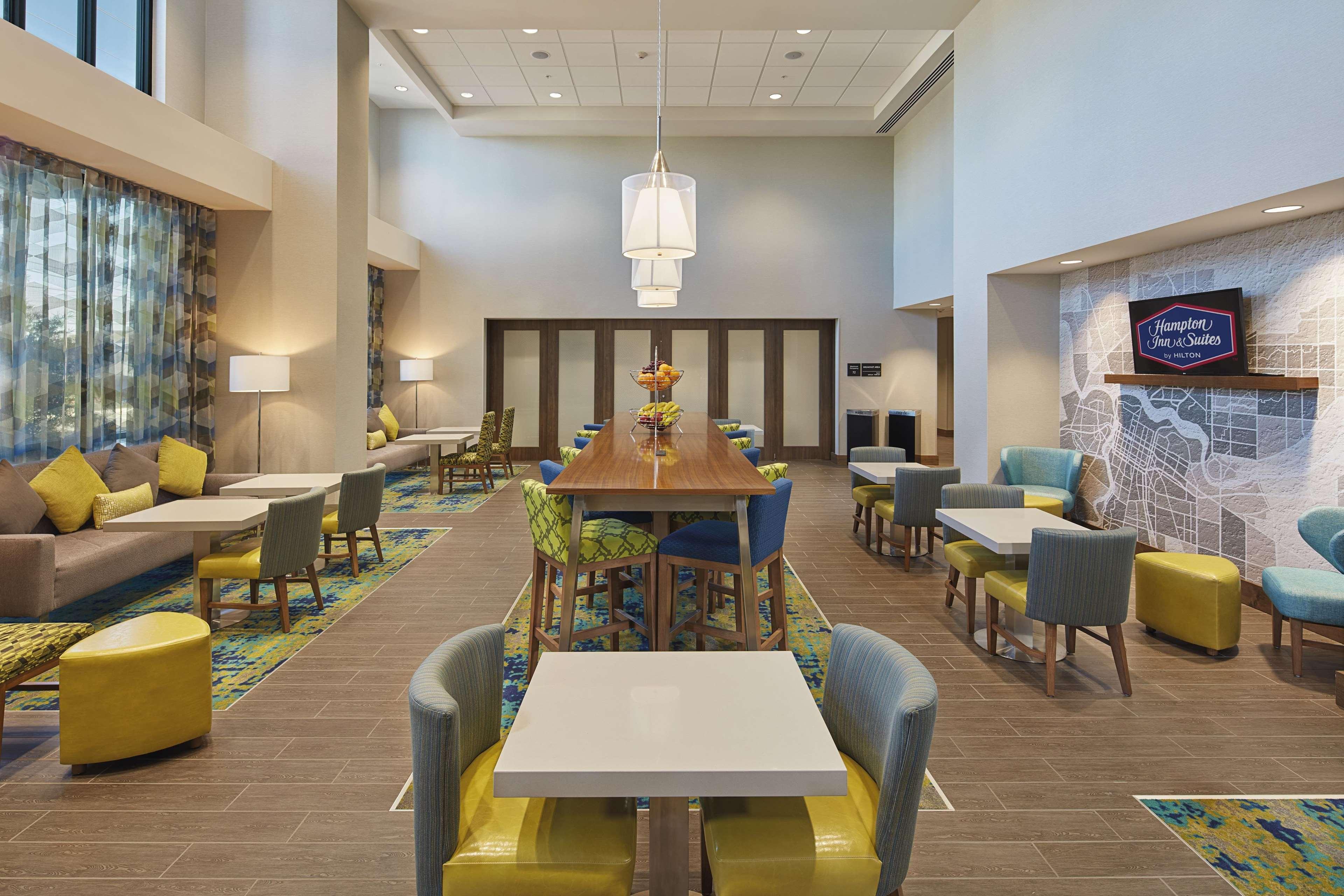Hampton Inn & Suites Sacramento At Csus Eksteriør billede