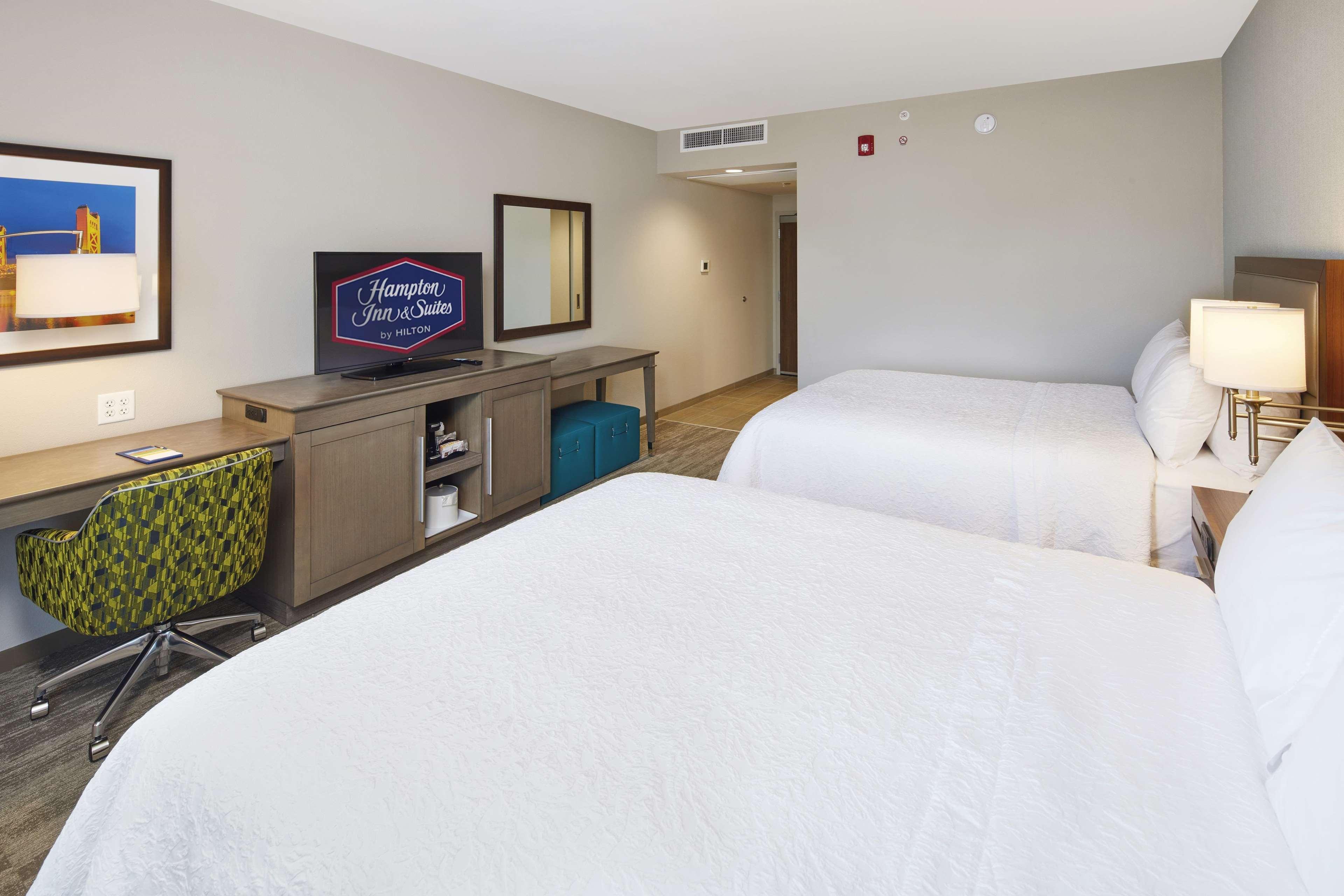 Hampton Inn & Suites Sacramento At Csus Eksteriør billede