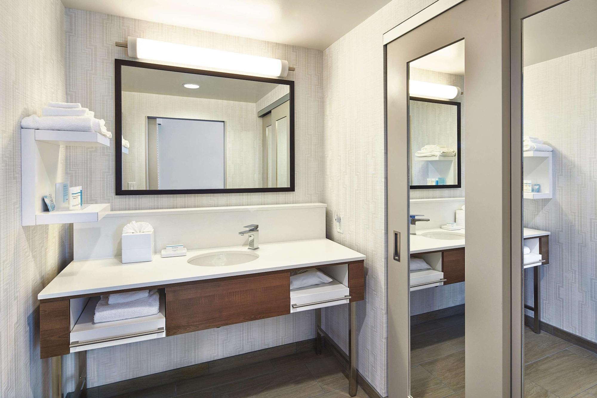 Hampton Inn & Suites Sacramento At Csus Eksteriør billede